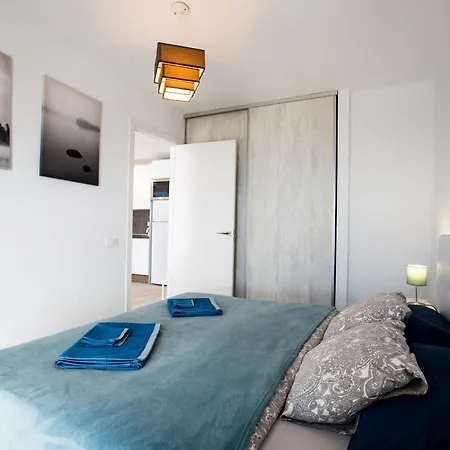 8'th Floor Ocean View In Americas