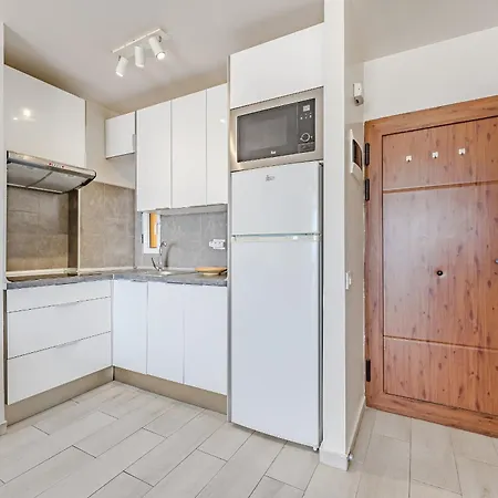 8'th Floor Ocean View In Americas Appartement